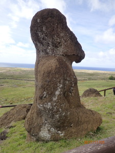 the meditating Moai in the pose of the Hero - Virasana